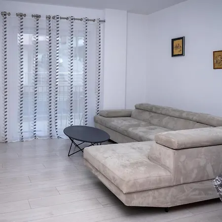 Comfort Apartment *